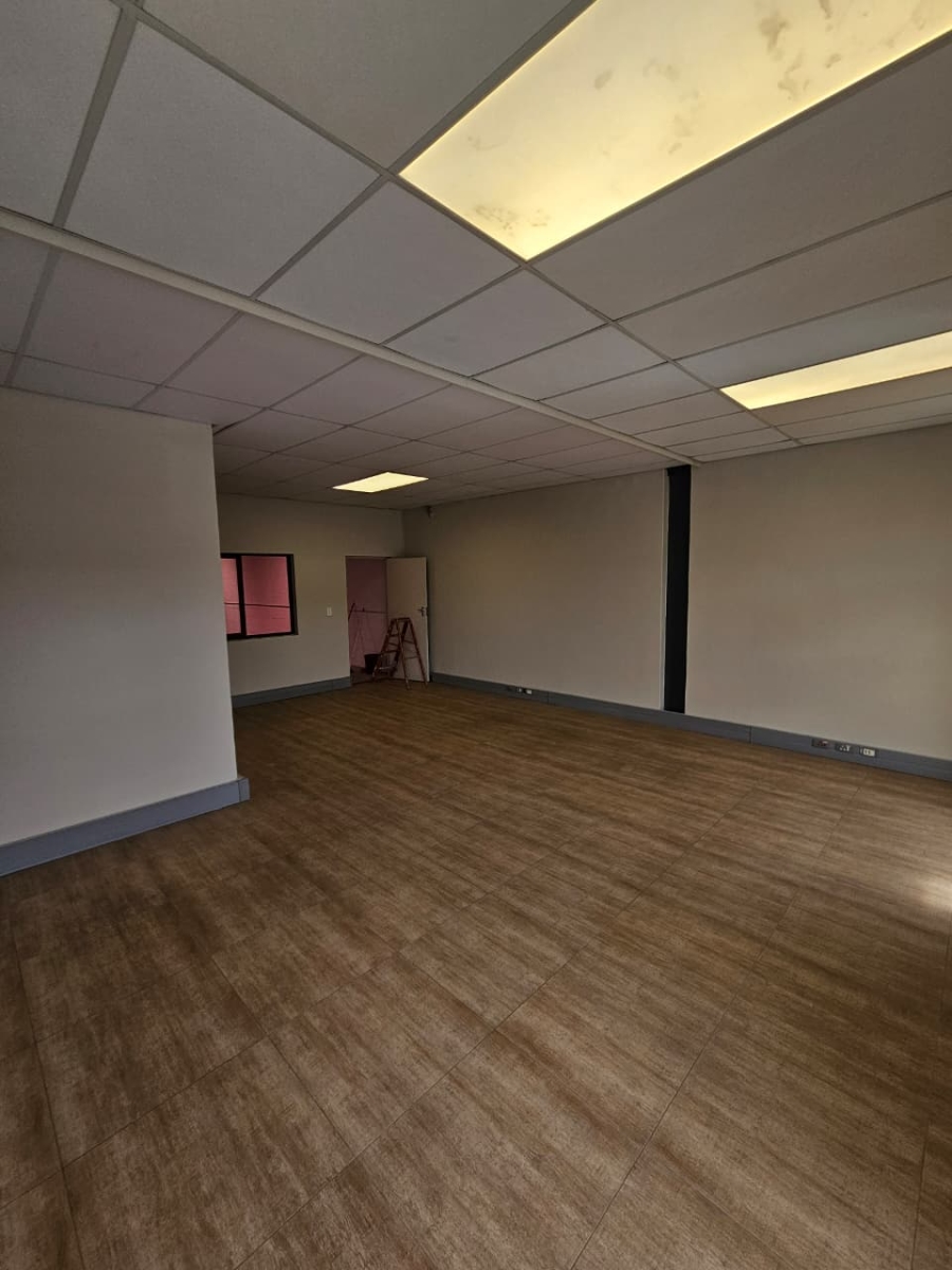 To Let Commercial Property for Rent in Stikland Industrial Western Cape